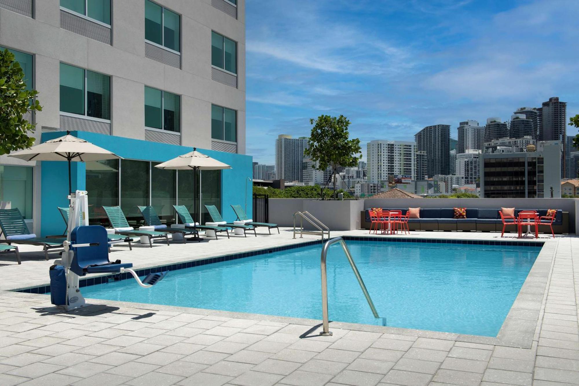 מלון Tru By Hilton Miami West Brickell מראה חיצוני תמונה